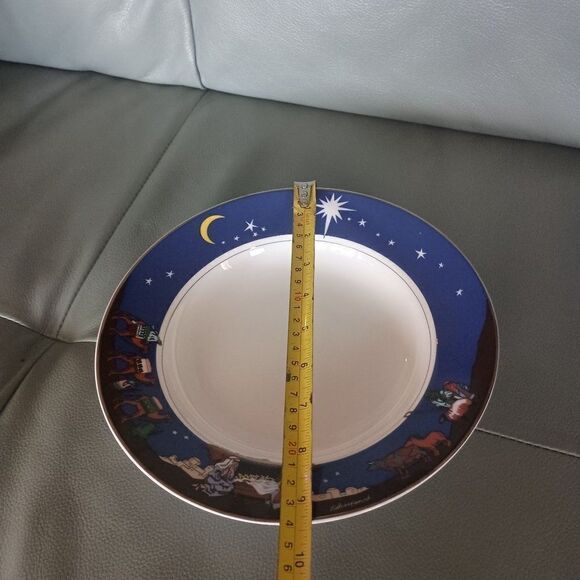 Janet Ellen Nativity Scene Rimmed Soup Salad Bowl Nathan Pinnock Set of 3 - READ - Picture 6 of 7